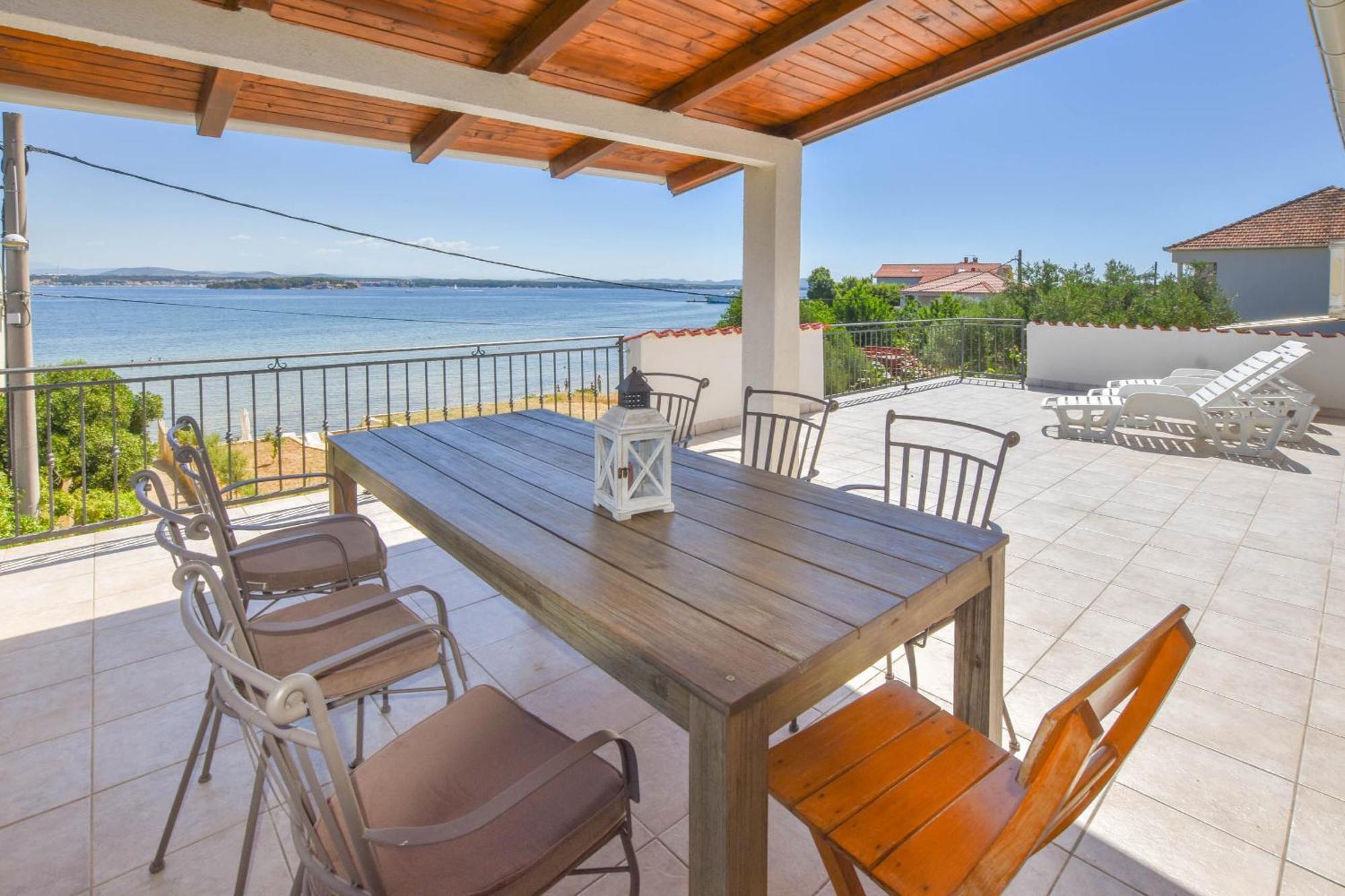 Apartment Blazenka - 20M From The Sea Tkon Exterior foto